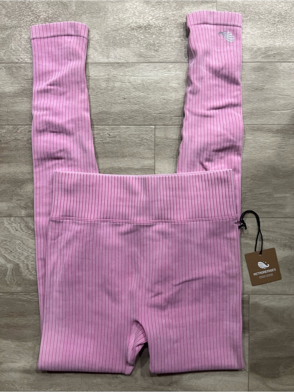 Astro Remiges Activewear Set - Picture 3 of 7